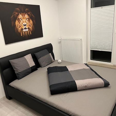 Stunning 2-Room Penthouse With Lakeview W11 บูคาเรสต์ ภายนอก รูปภาพ
