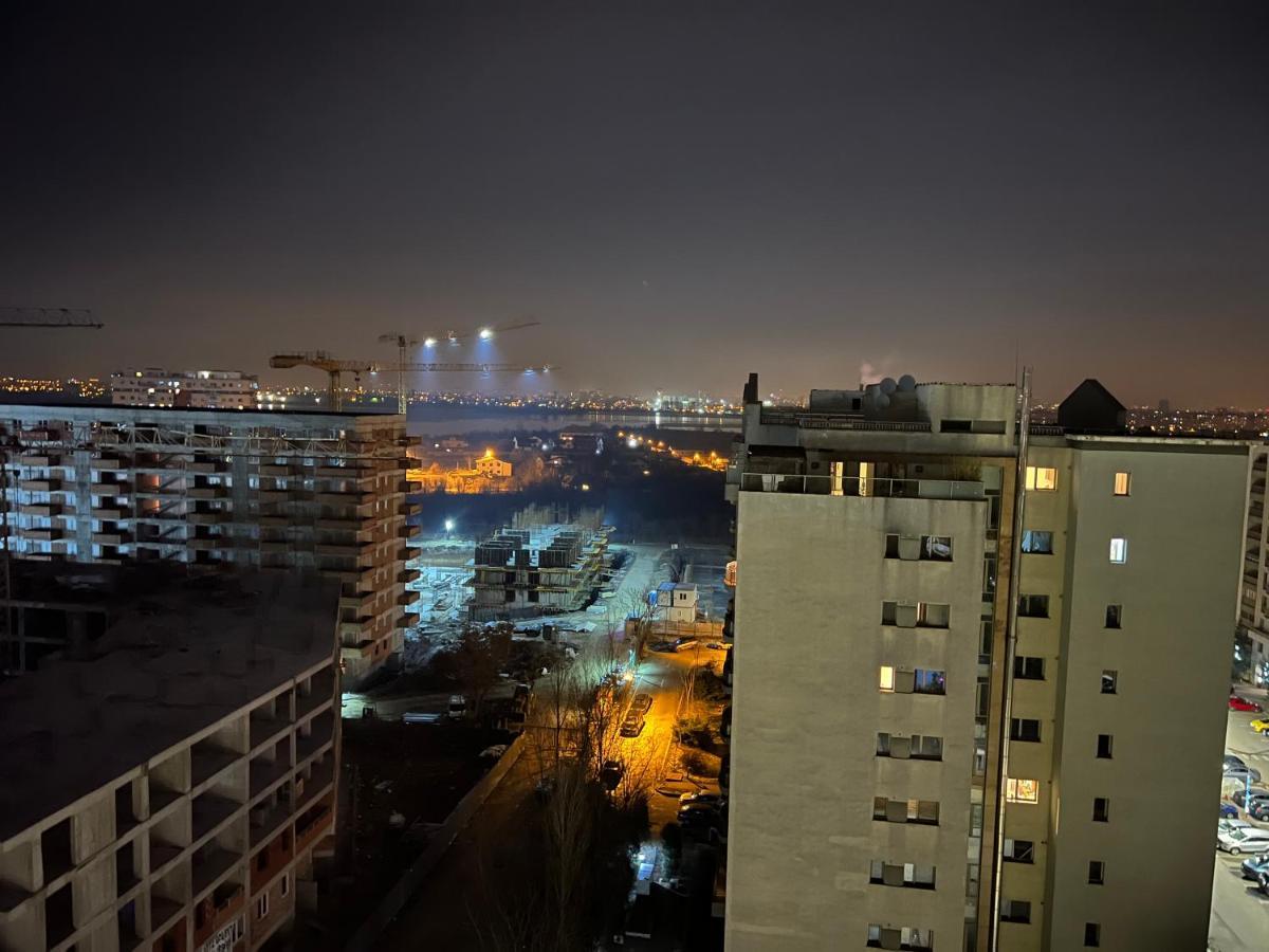 Stunning 2-Room Penthouse With Lakeview W11 บูคาเรสต์ ภายนอก รูปภาพ