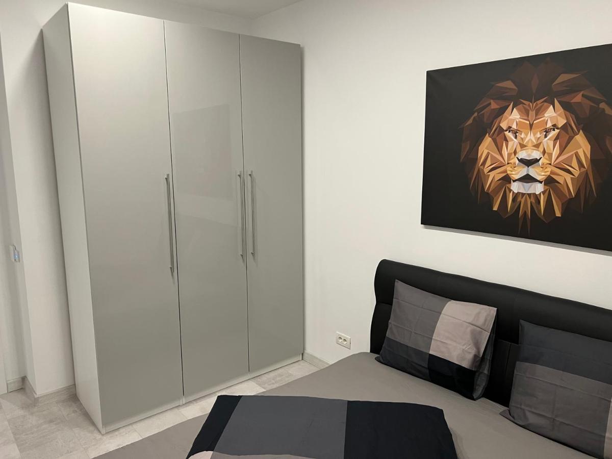 Stunning 2-Room Penthouse With Lakeview W11 บูคาเรสต์ ภายนอก รูปภาพ
