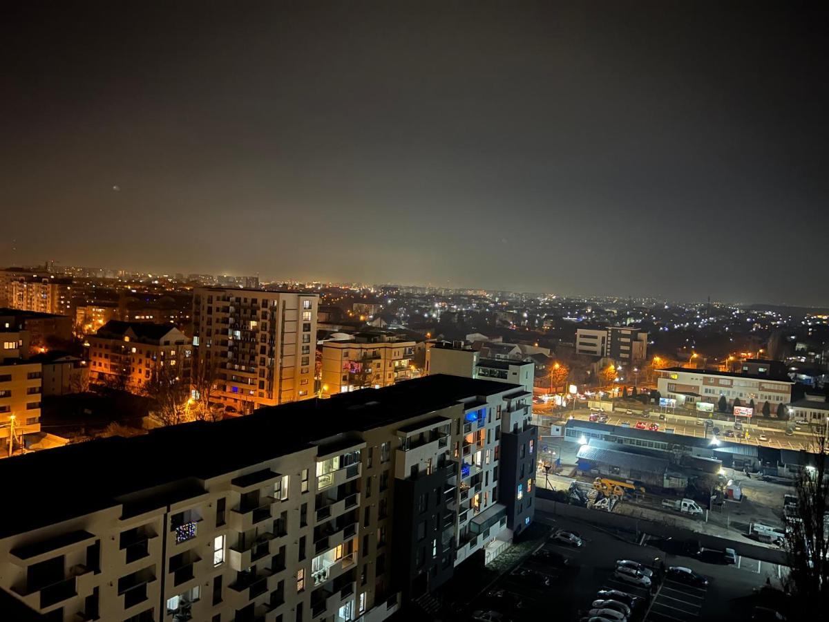 Stunning 2-Room Penthouse With Lakeview W11 บูคาเรสต์ ภายนอก รูปภาพ