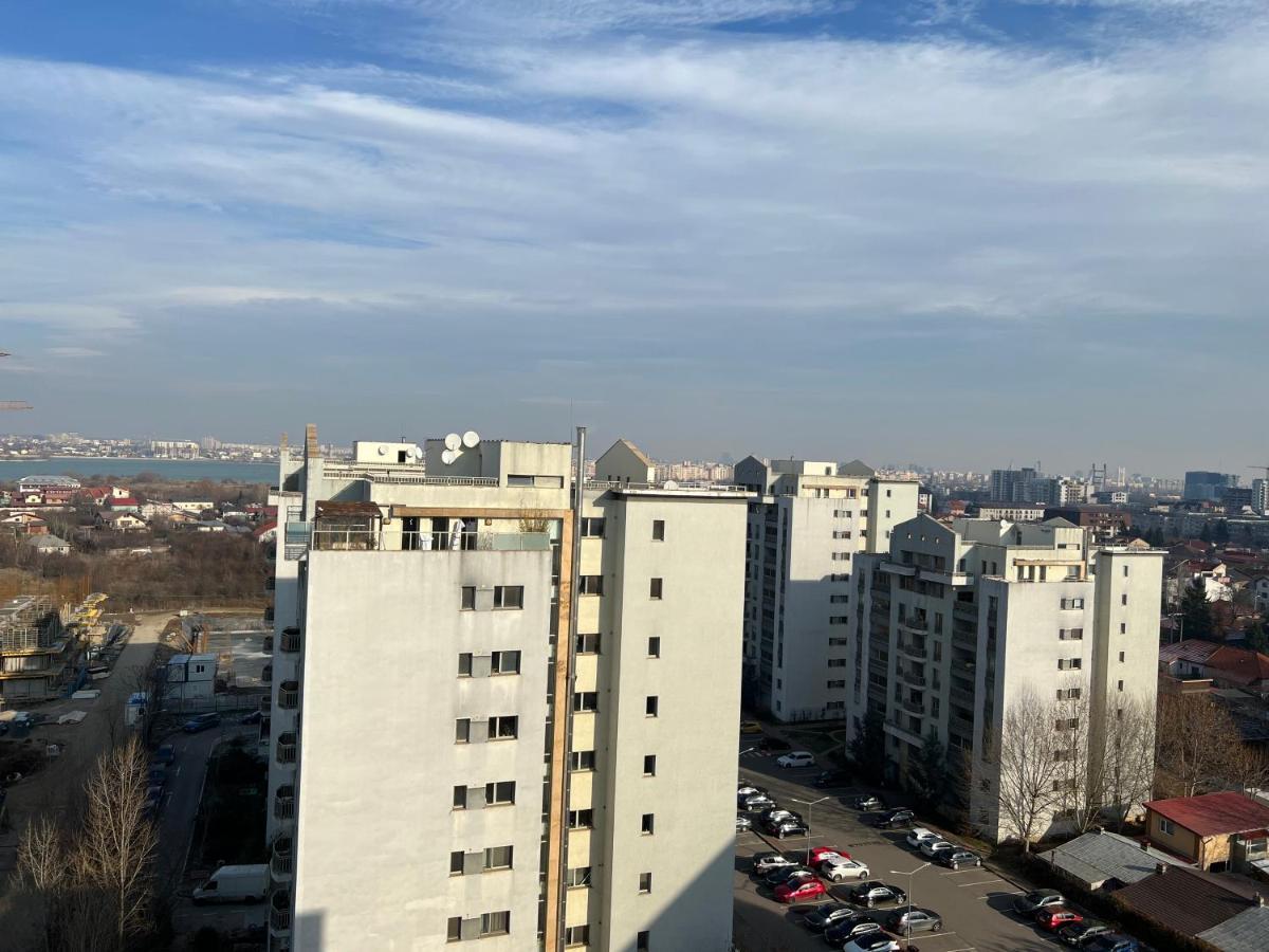 Stunning 2-Room Penthouse With Lakeview W11 บูคาเรสต์ ภายนอก รูปภาพ